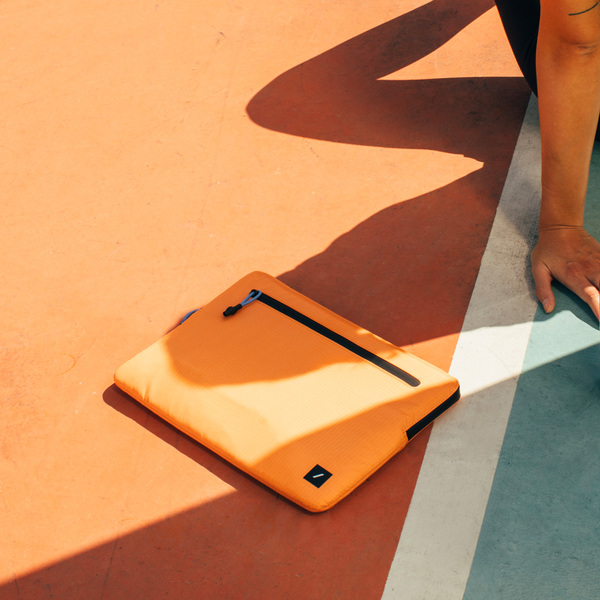 Nativeunion ultrasleeve apricot ls4