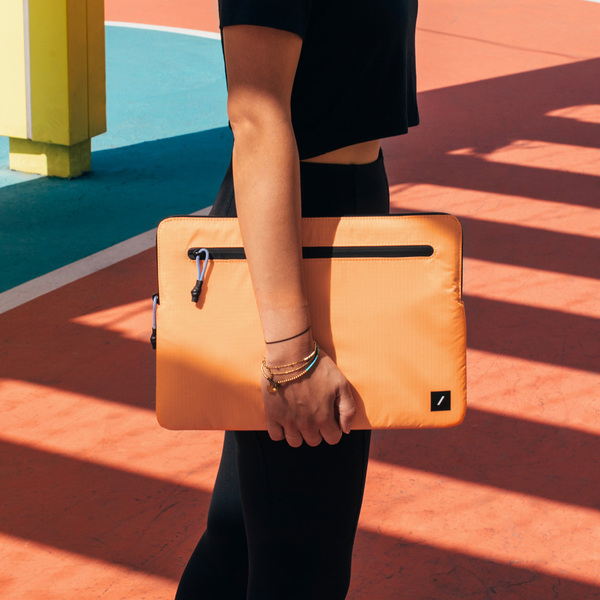 Nativeunion ultrasleeve apricot ls3